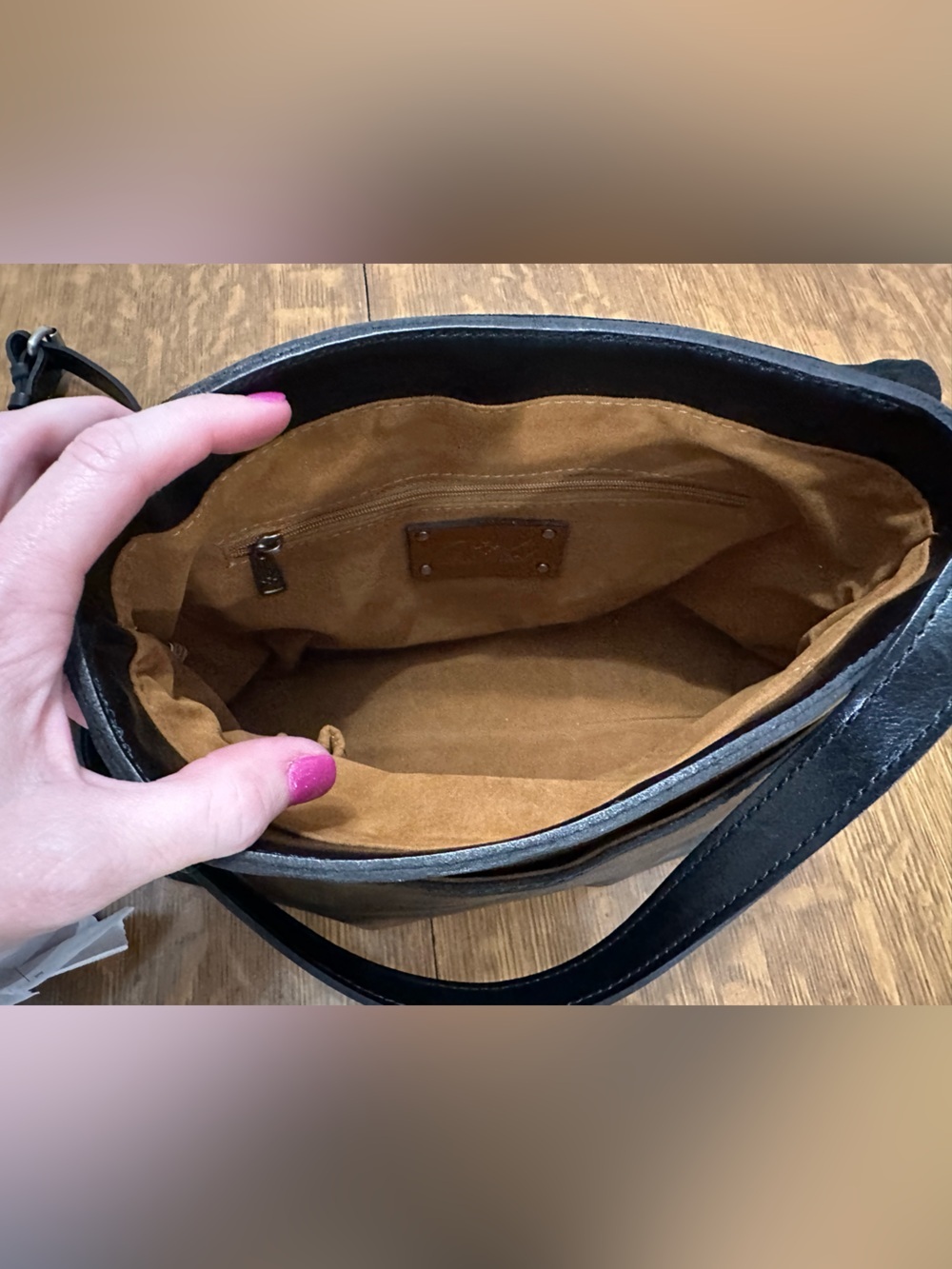 Patricia Nash Mili Leather Crossbody Bag - Picture 12 of 16